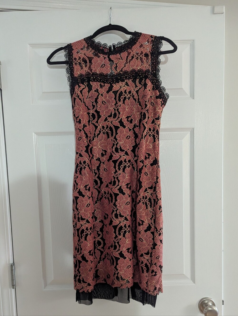 Soieblu Women’s M Pink Black Lace Cocktail Dress Sleeveless Open Back Formal